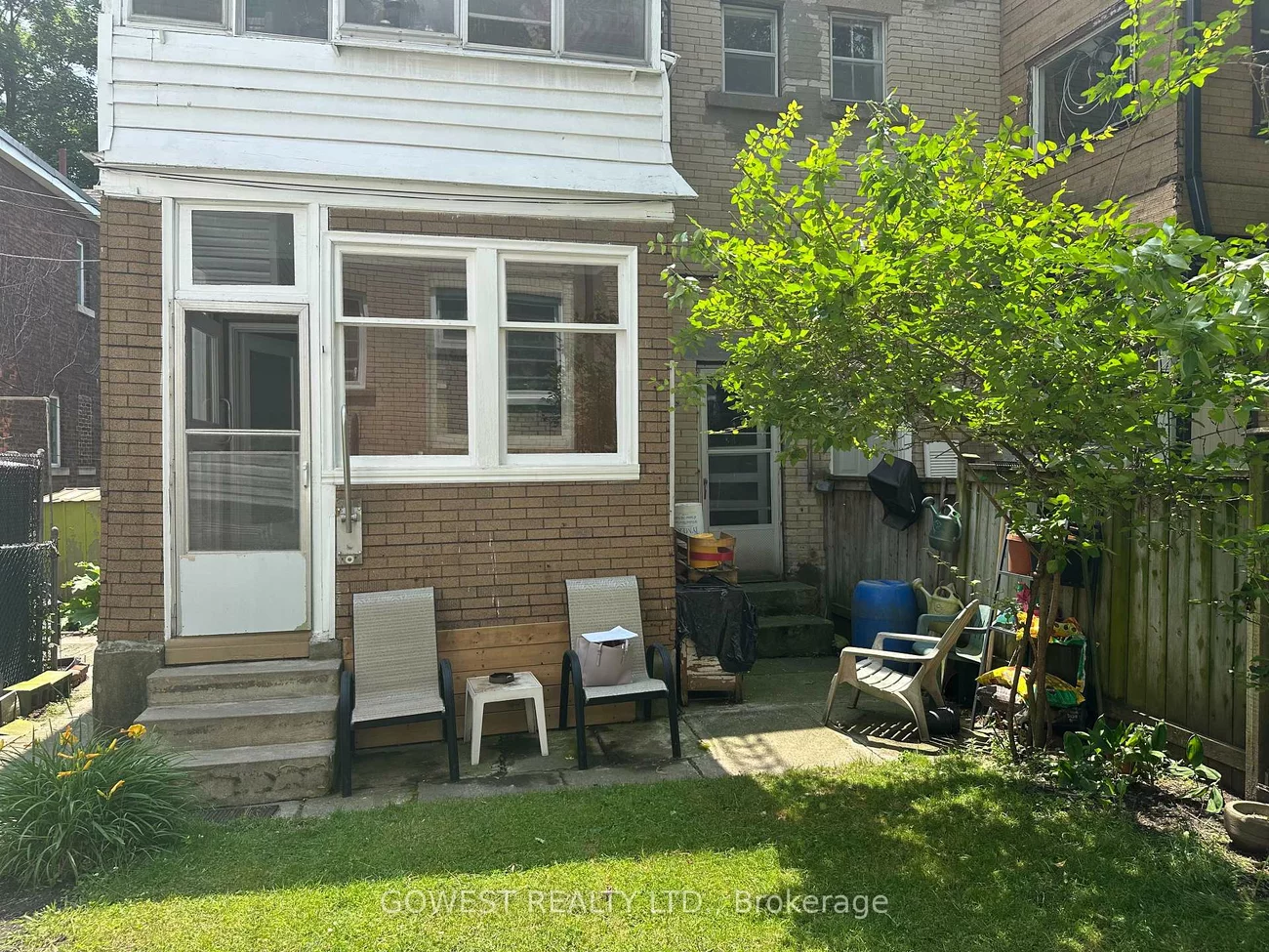 30, Grenadier, Roncesvalles, Toronto