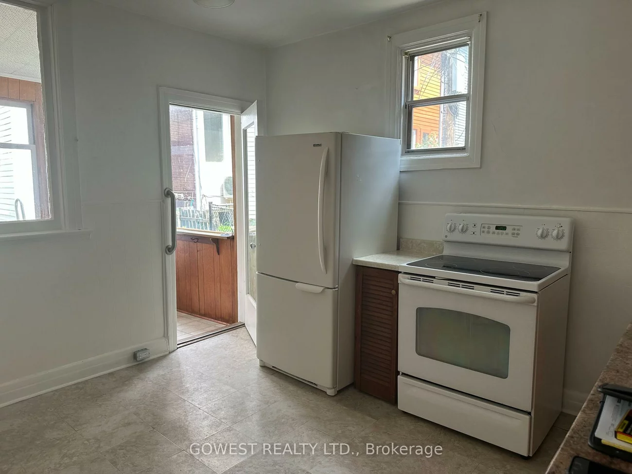 30, Grenadier, Roncesvalles, Toronto