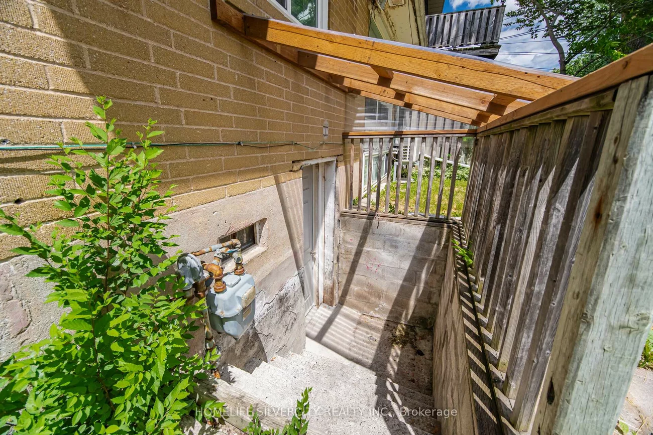 29, Brookmere, Rexdale-Kipling, Toronto