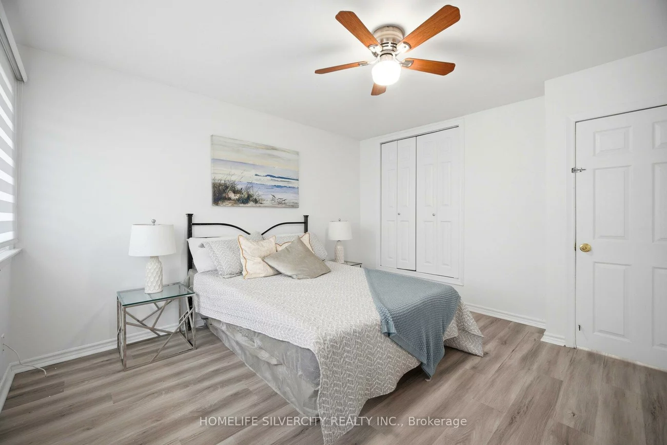 29, Brookmere, Rexdale-Kipling, Toronto