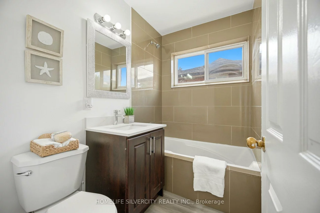 29, Brookmere, Rexdale-Kipling, Toronto