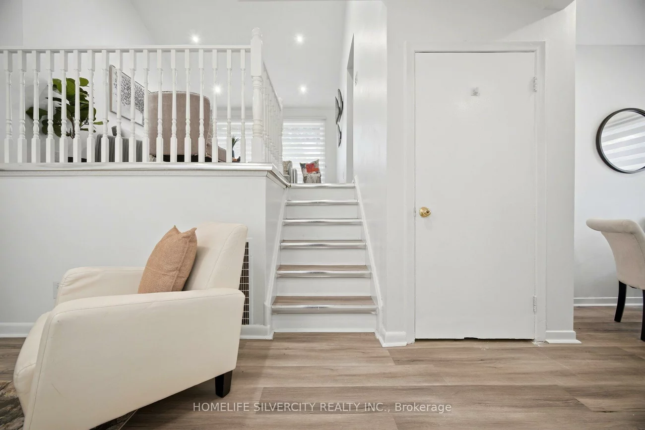 29, Brookmere, Rexdale-Kipling, Toronto