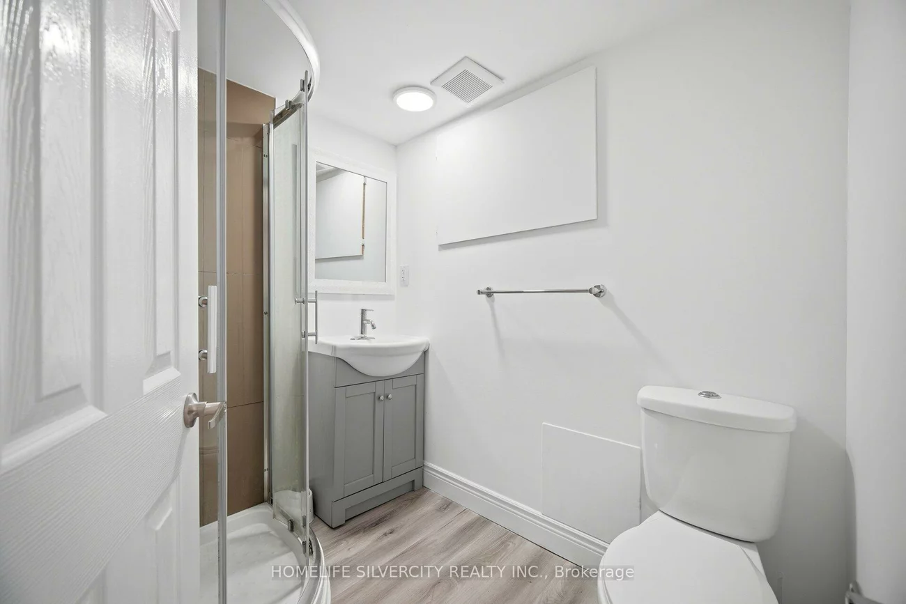 29, Brookmere, Rexdale-Kipling, Toronto