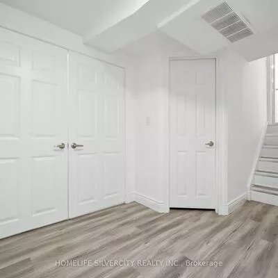 29, Brookmere, Rexdale-Kipling, Toronto