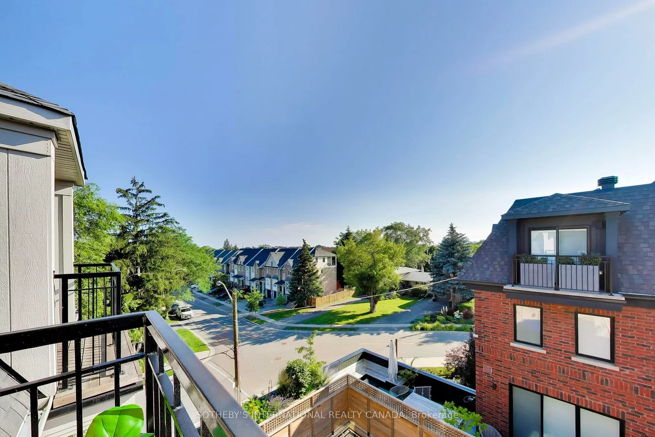80, Daisy, Long Branch, Toronto