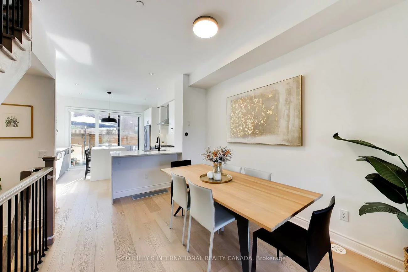 80, Daisy, Long Branch, Toronto