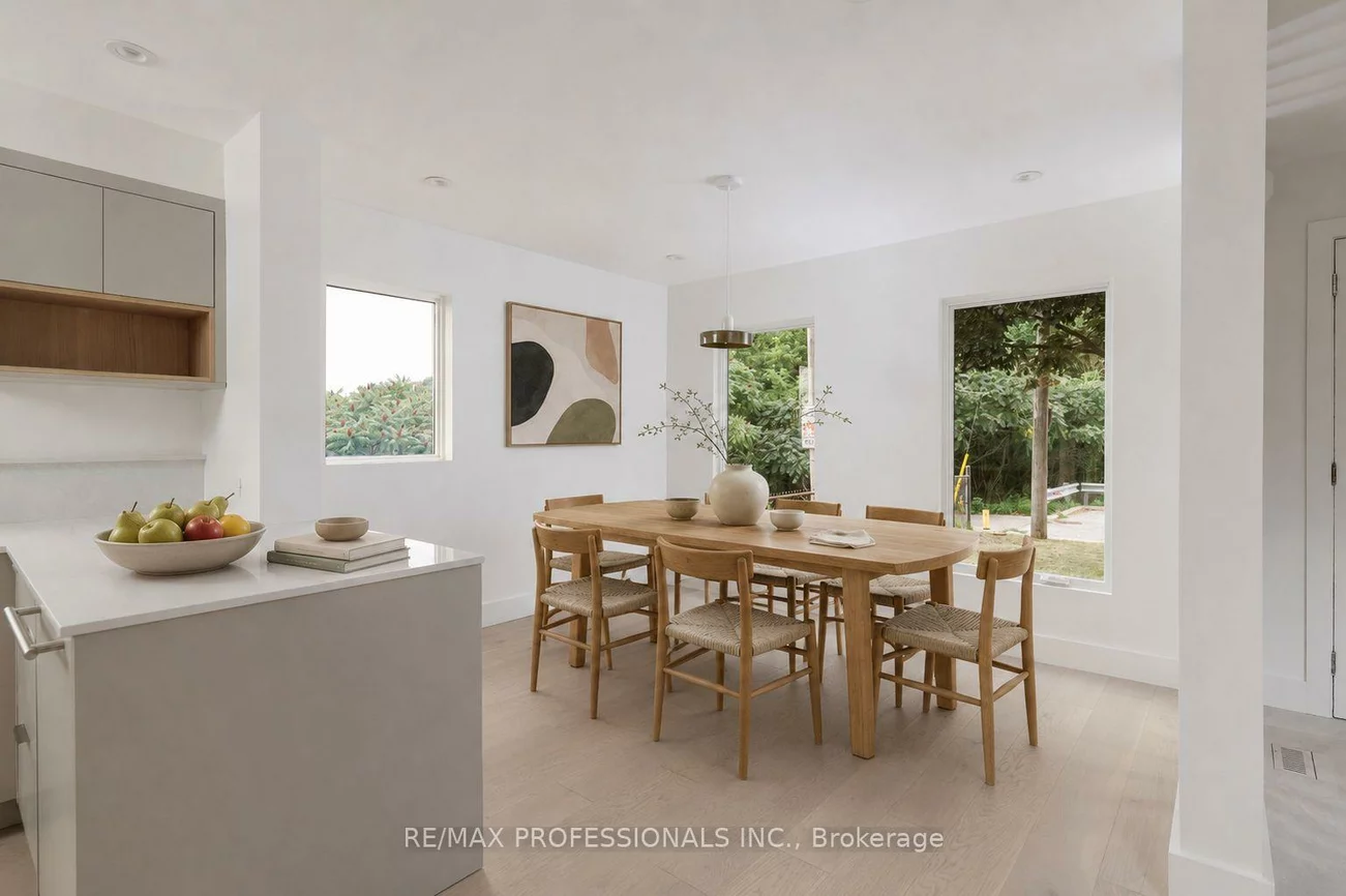 19, Arnold, Rockcliffe-Smythe, Toronto