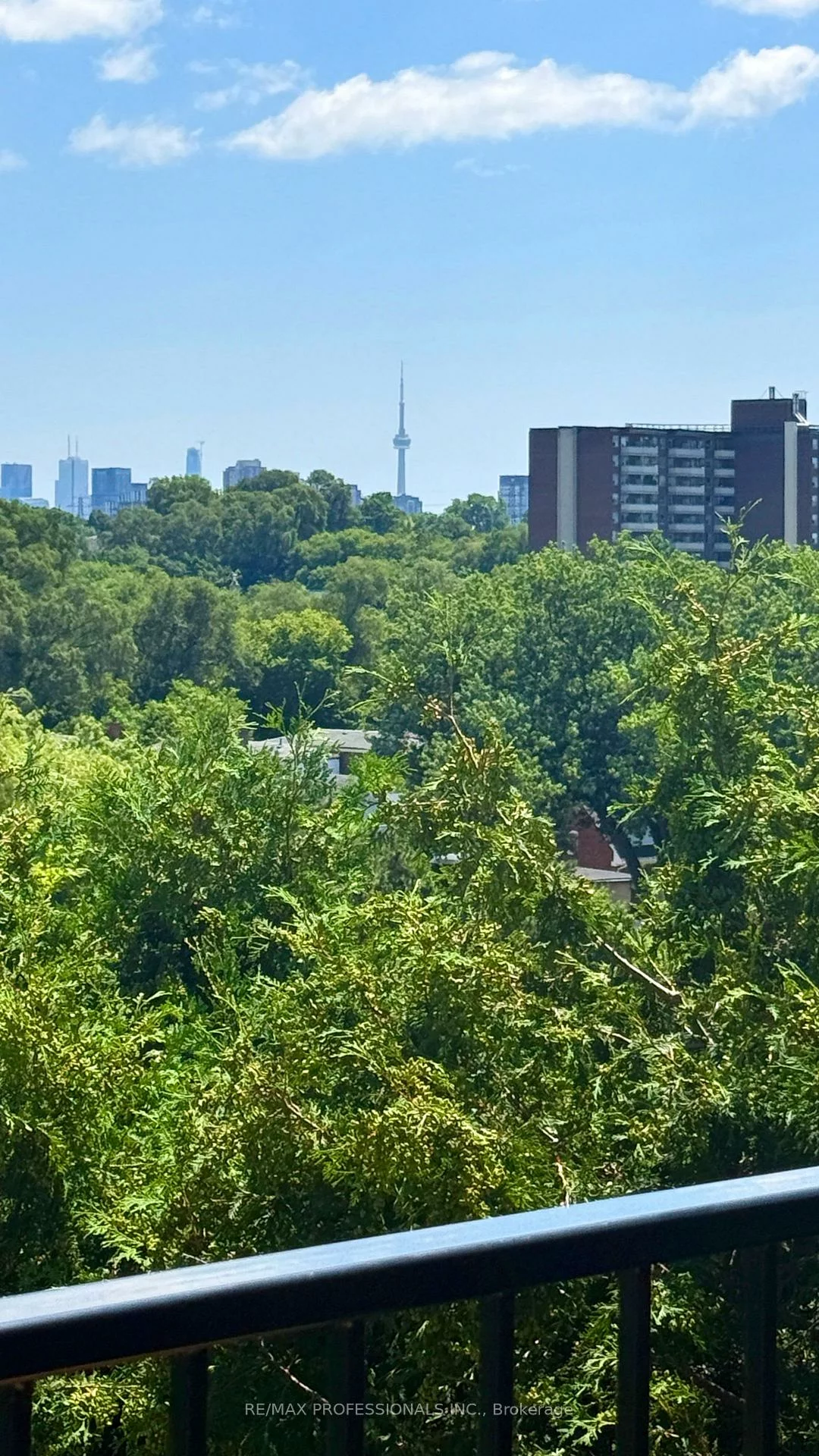 19, Arnold, Rockcliffe-Smythe, Toronto