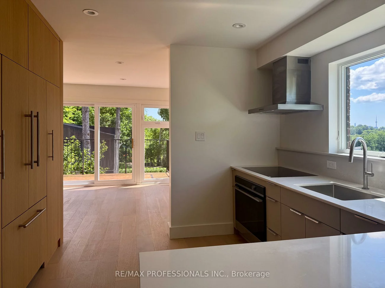 19, Arnold, Rockcliffe-Smythe, Toronto