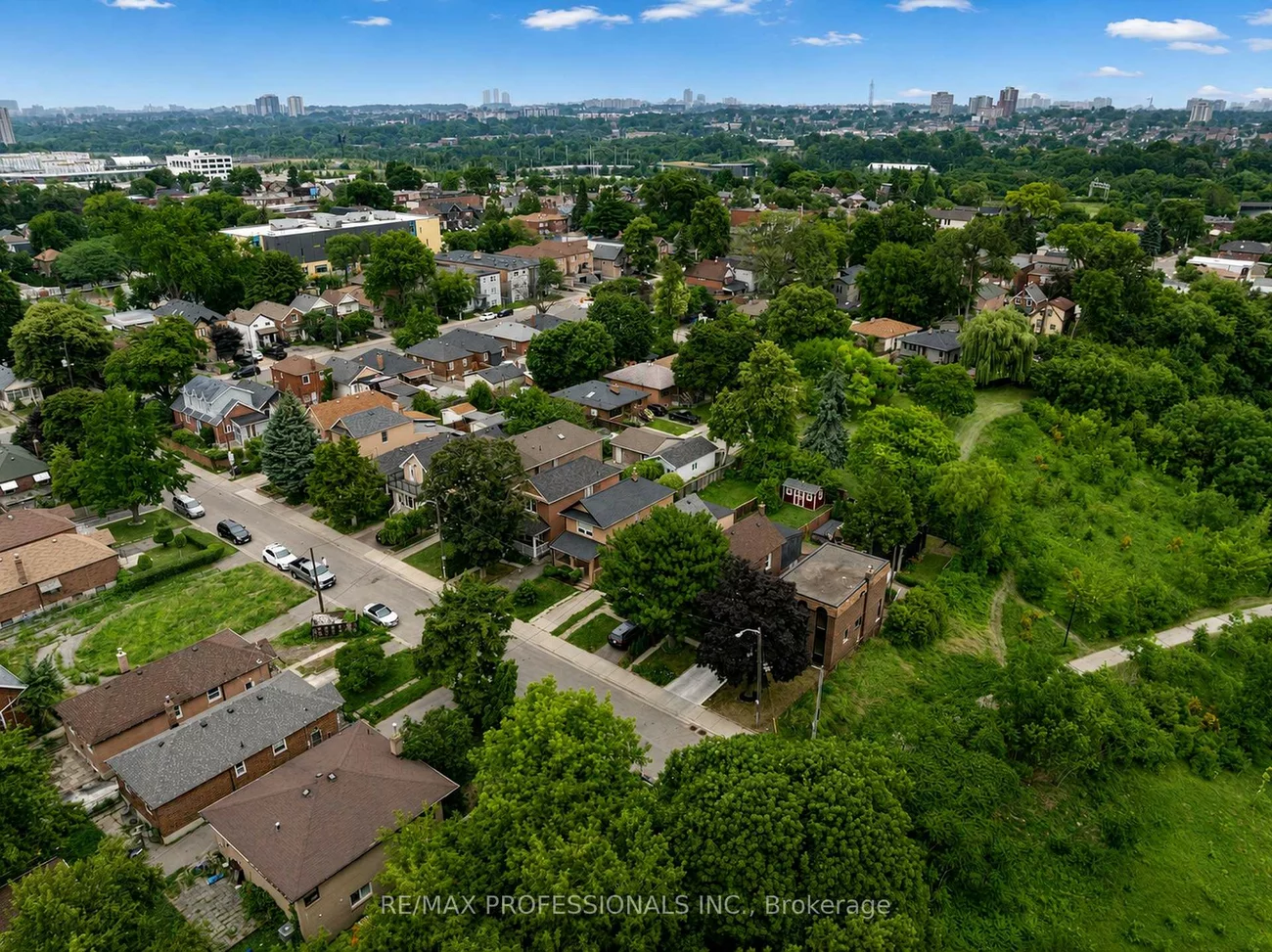 19, Arnold, Rockcliffe-Smythe, Toronto