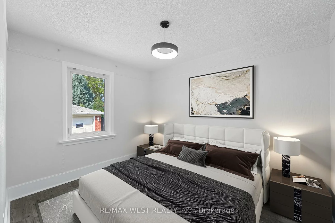 38, Feltham, Junction Area, Toronto