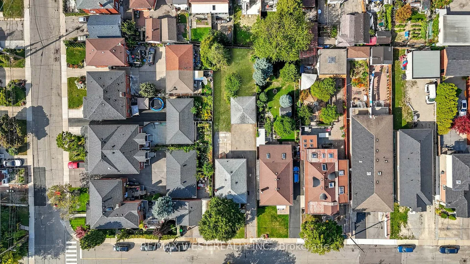 38, Feltham, Junction Area, Toronto