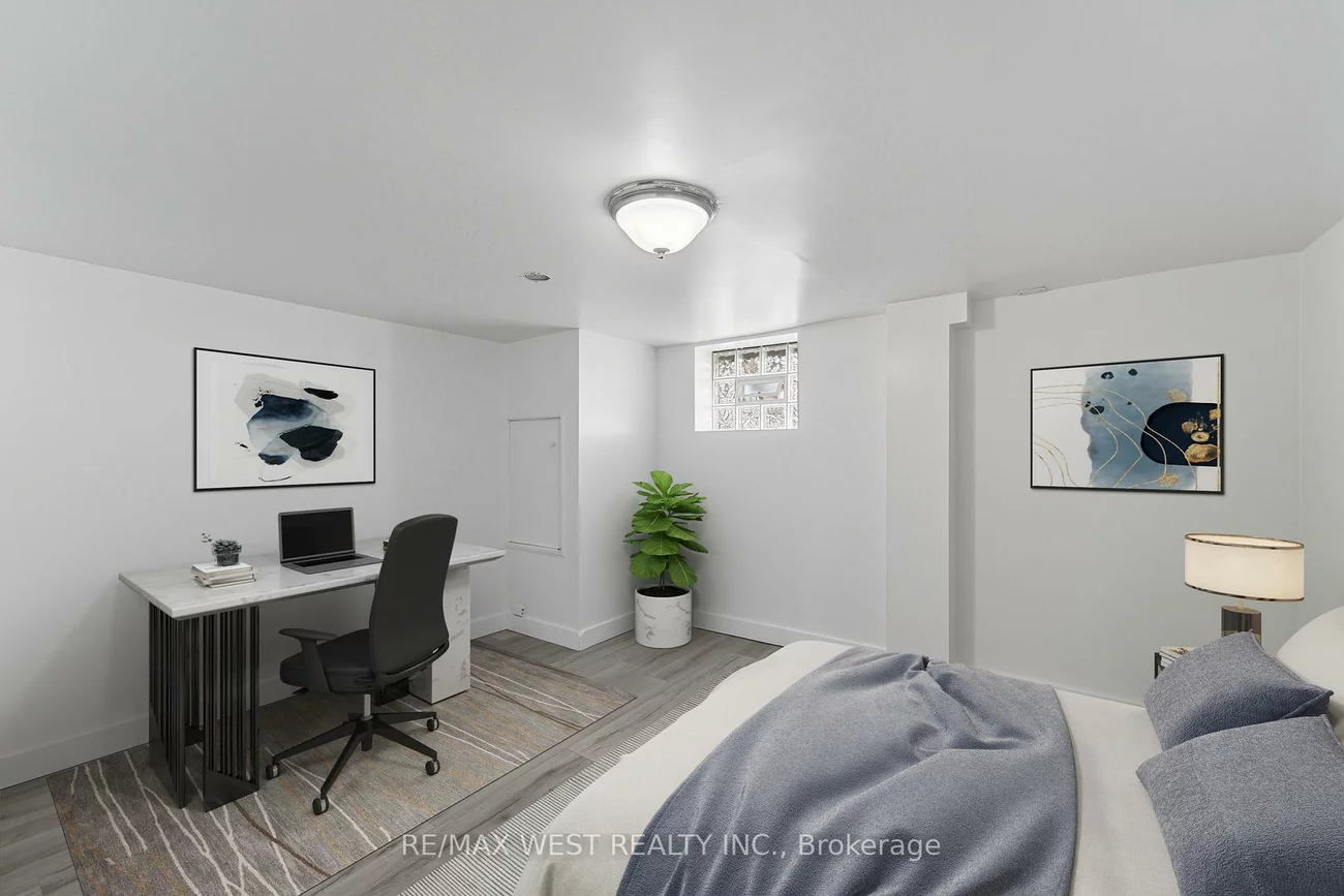 38, Feltham, Junction Area, Toronto