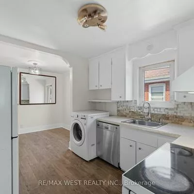38, Feltham, Rockcliffe-Smythe, Toronto