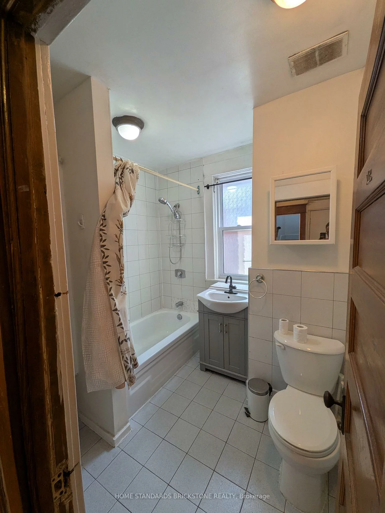 136, Medland, Junction Area, Toronto