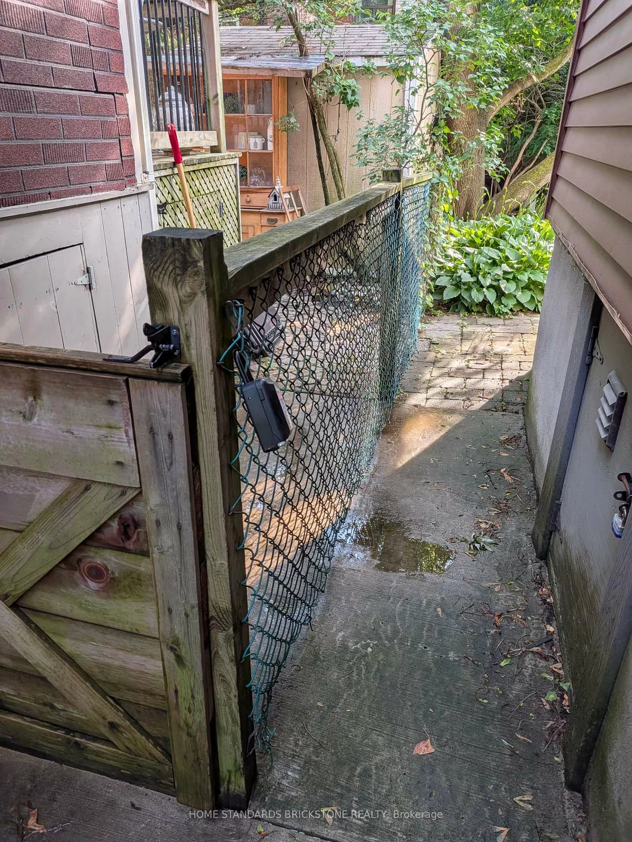 136, Medland, Junction Area, Toronto