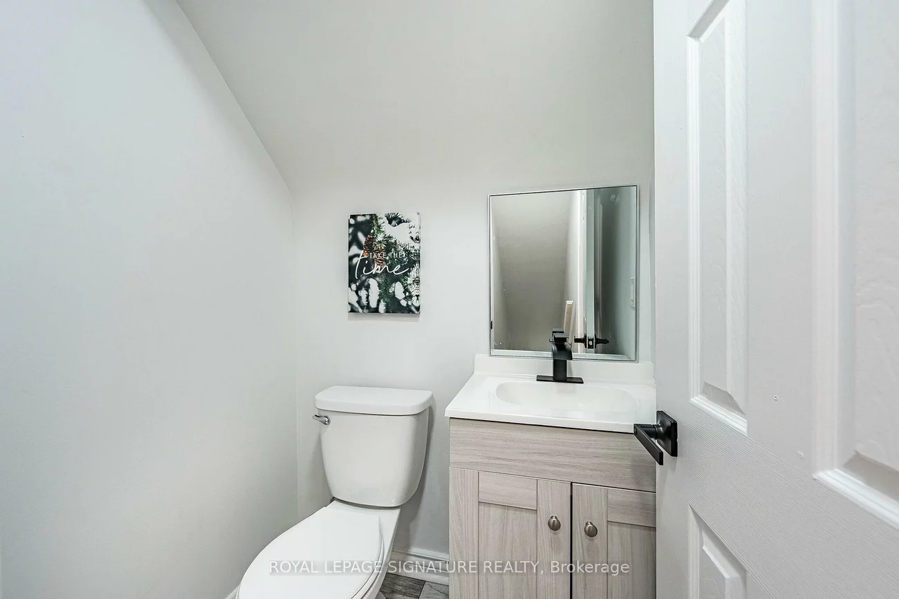 7, Putney, Alderwood, Toronto