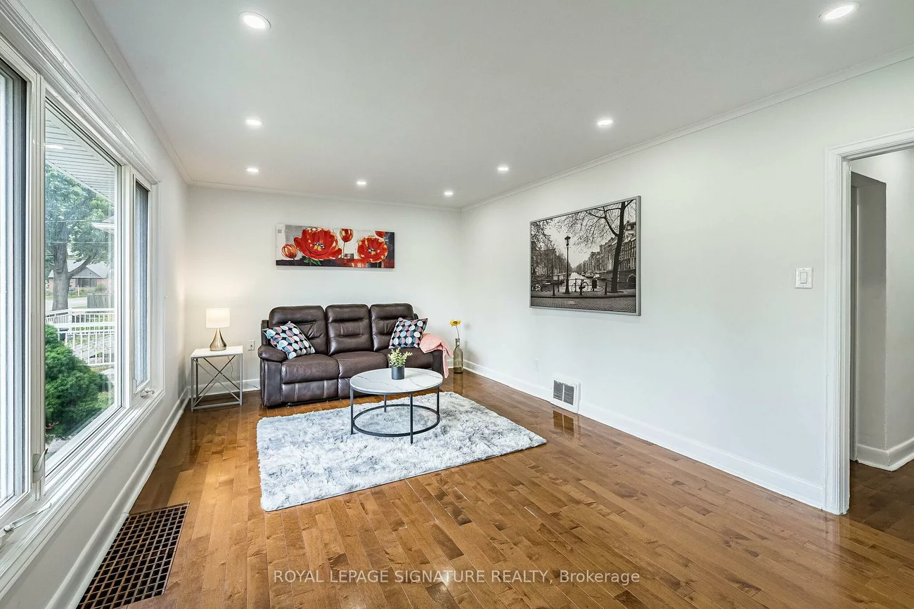 7, Putney, Alderwood, Toronto