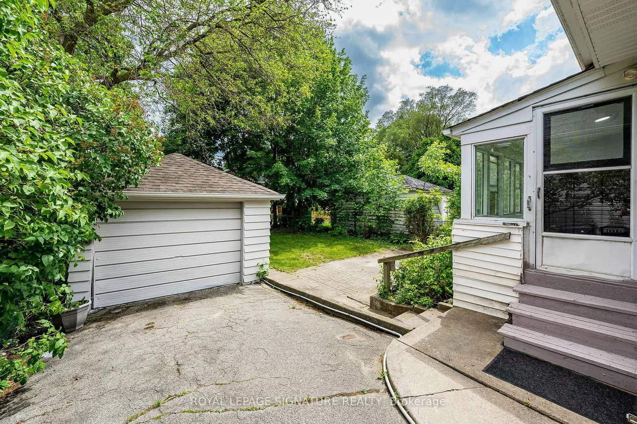 7, Putney, Alderwood, Toronto