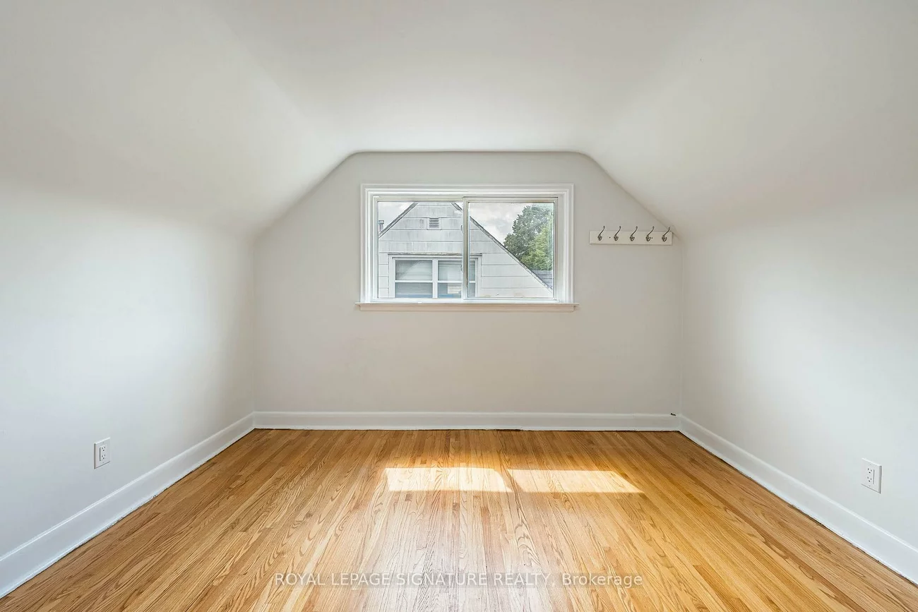 7, Putney, Alderwood, Toronto
