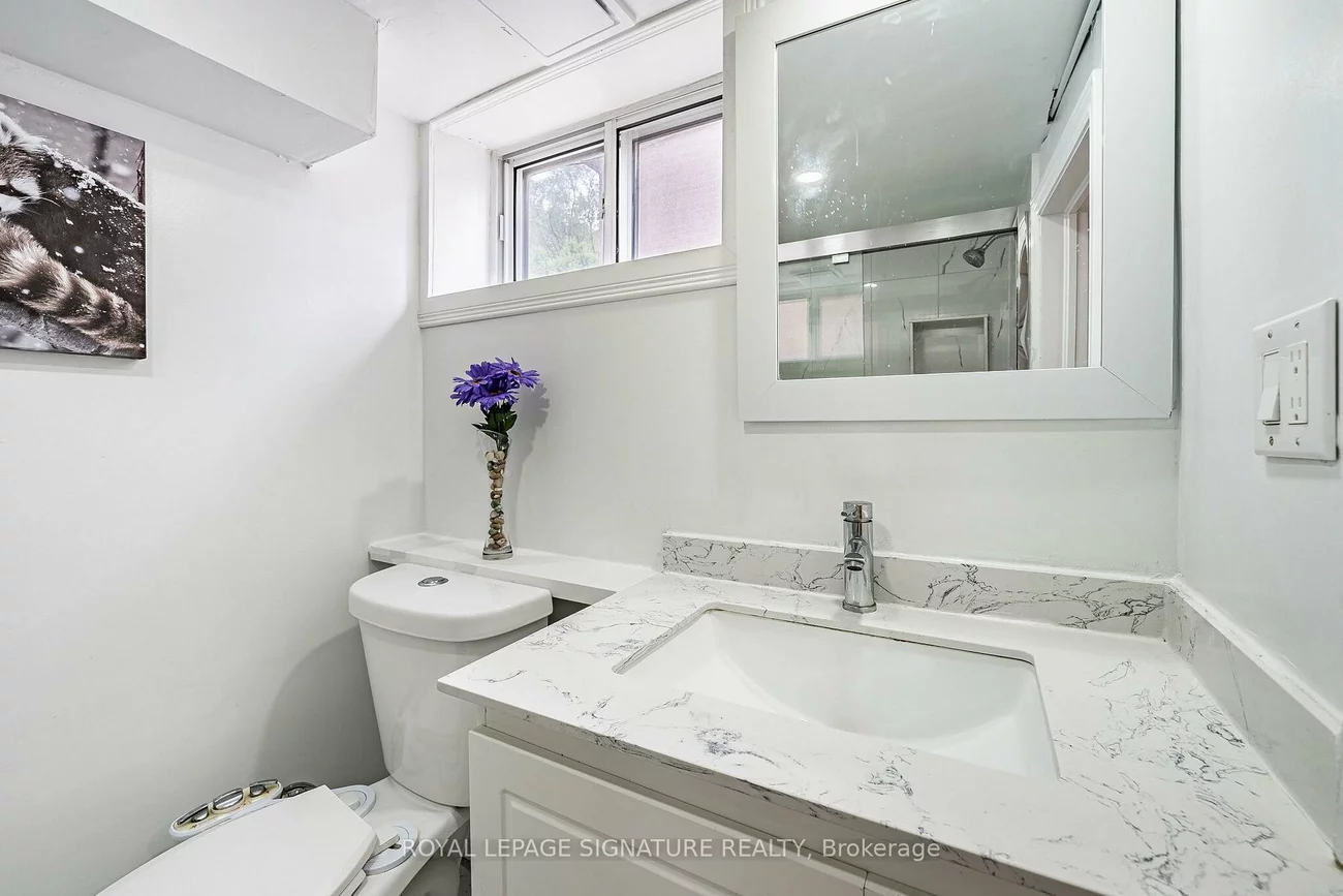 7, Putney, Alderwood, Toronto
