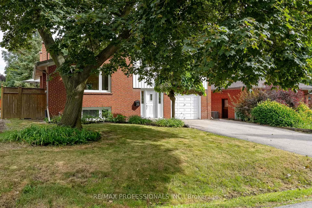 89, Glen Agar, Princess-Rosethorn, Toronto