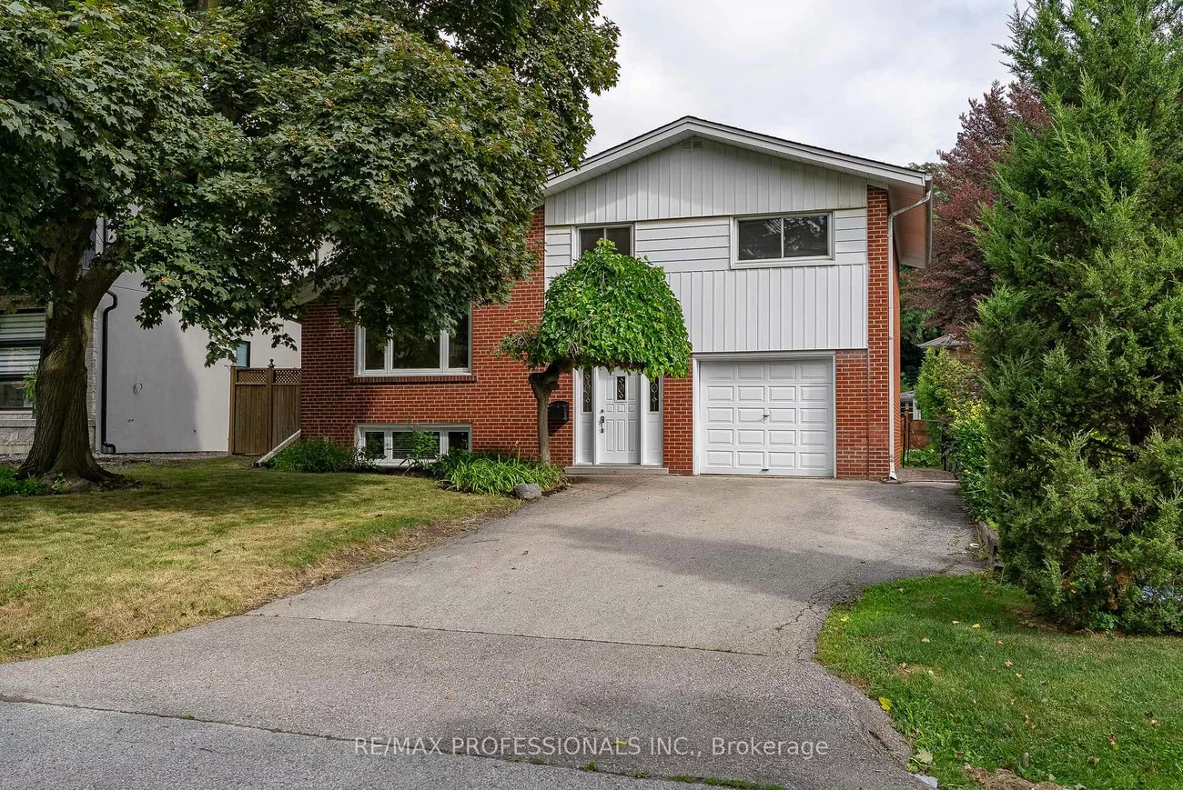 89, Glen Agar, Princess-Rosethorn, Toronto