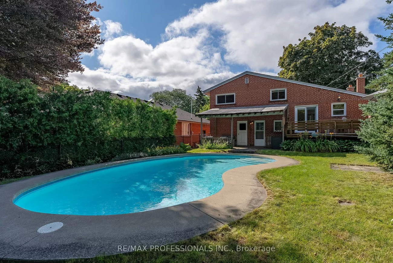 89, Glen Agar, Princess-Rosethorn, Toronto