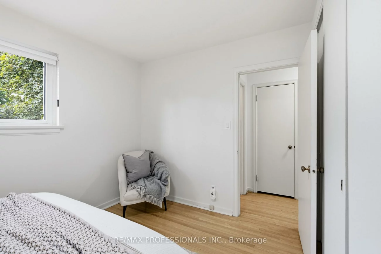 89, Glen Agar, Princess-Rosethorn, Toronto