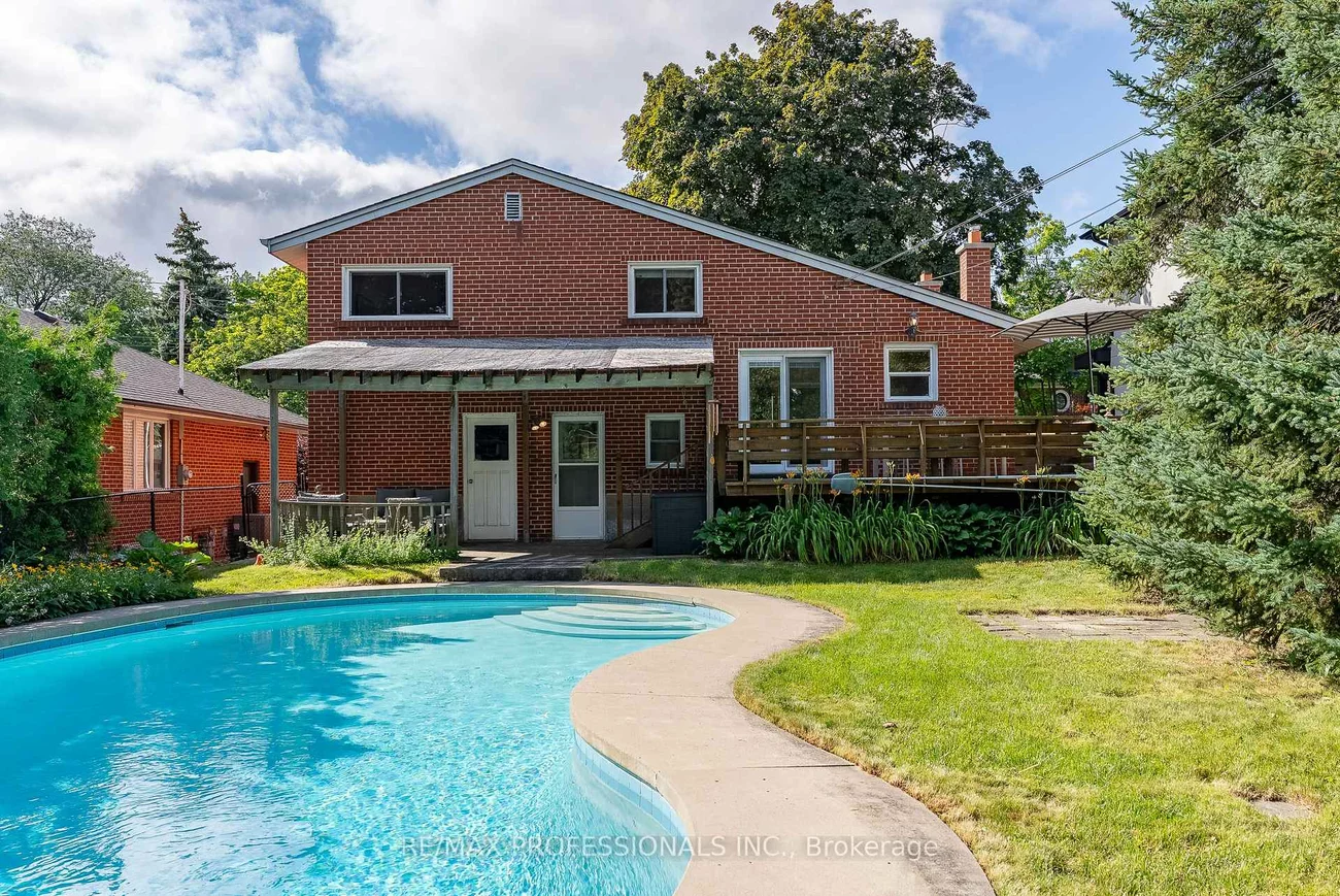 89, Glen Agar, Princess-Rosethorn, Toronto