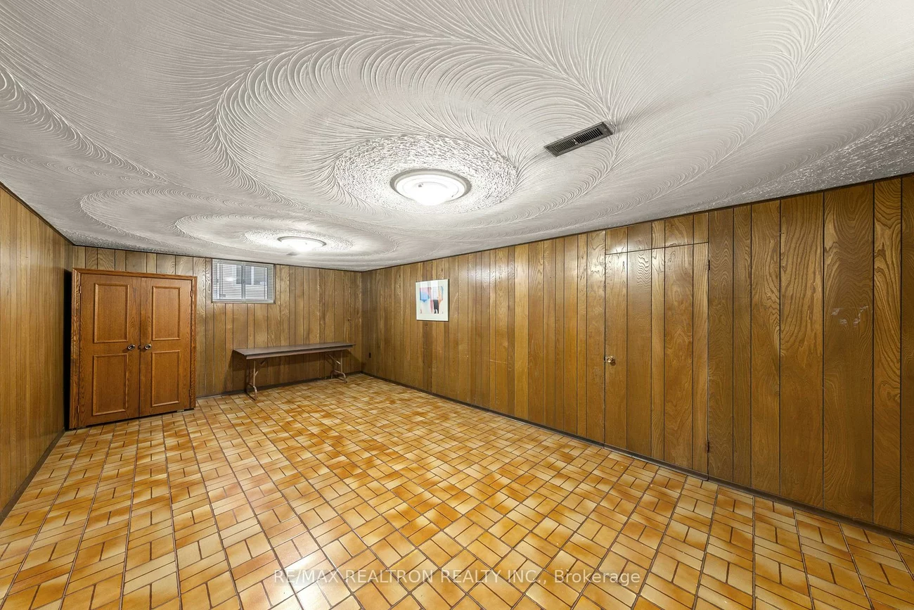 1144, Glengrove, Yorkdale-Glen Park, Toronto