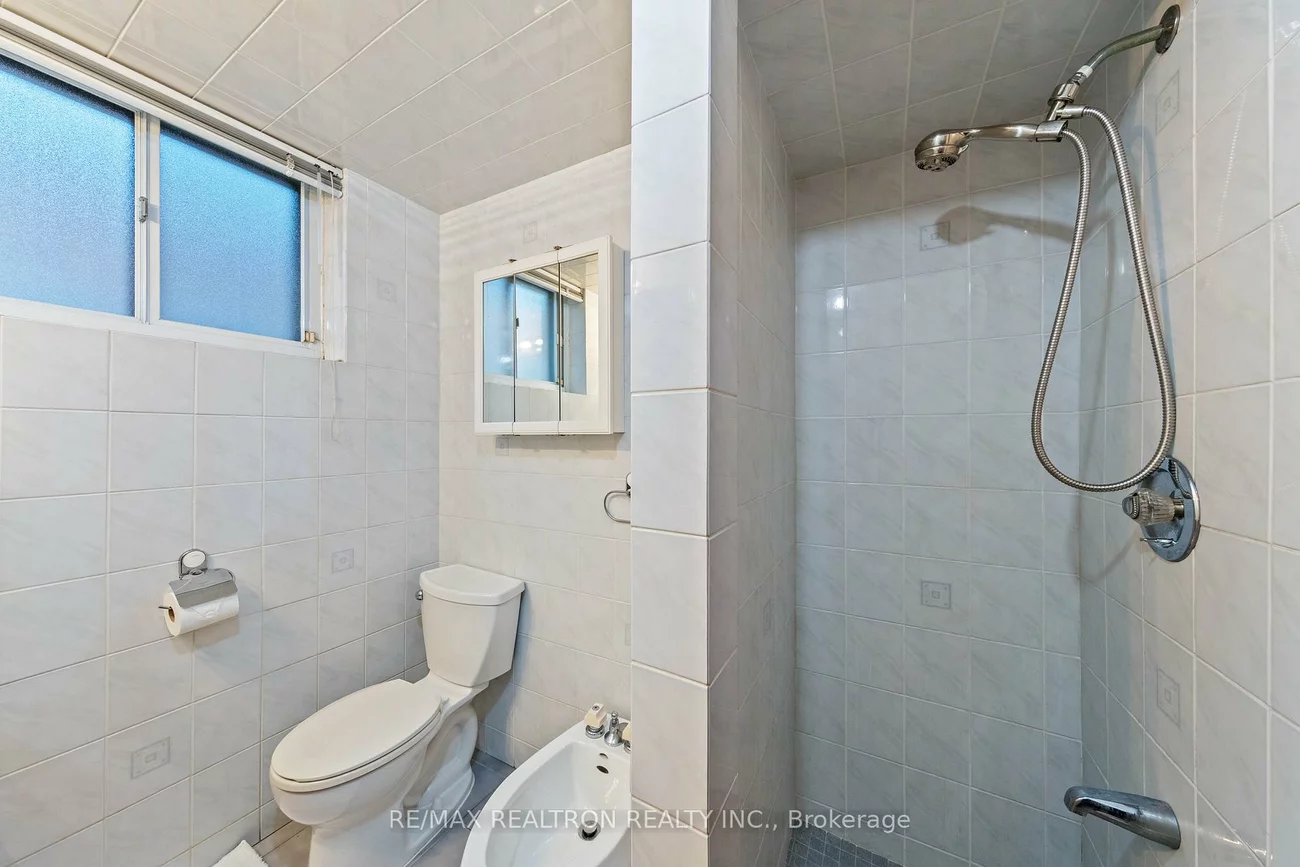 1144, Glengrove, Yorkdale-Glen Park, Toronto