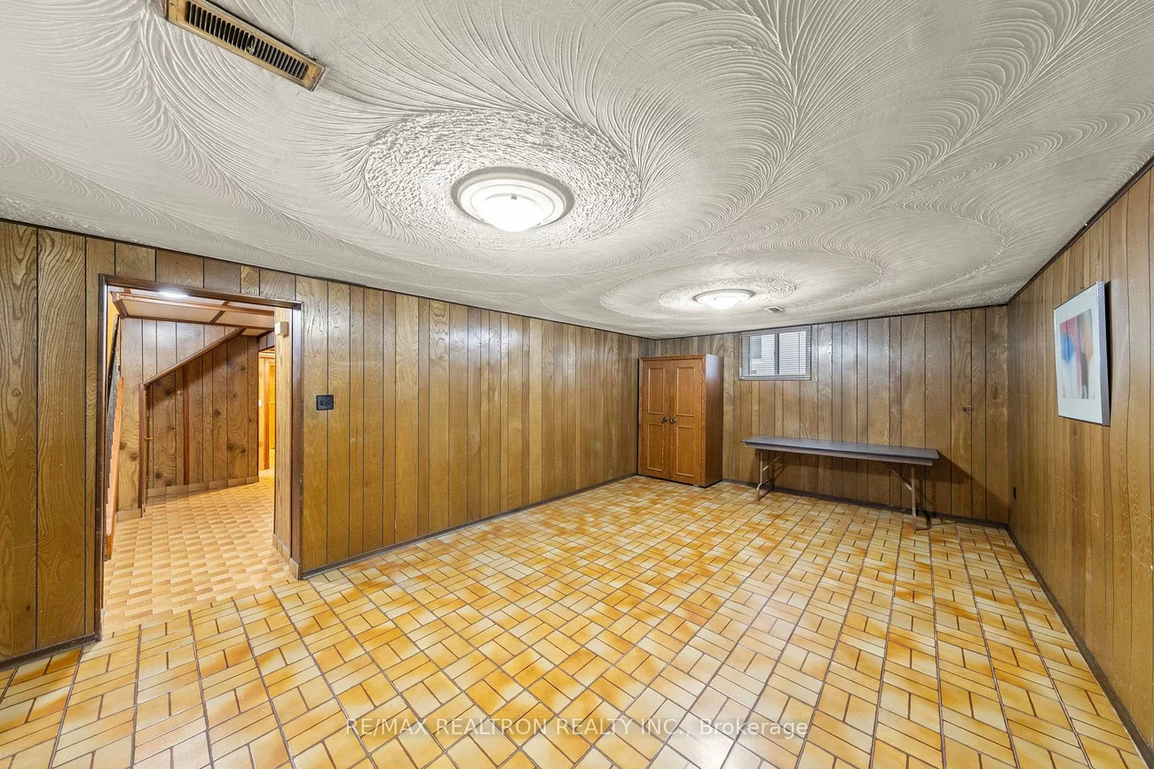 1144, Glengrove, Yorkdale-Glen Park, Toronto