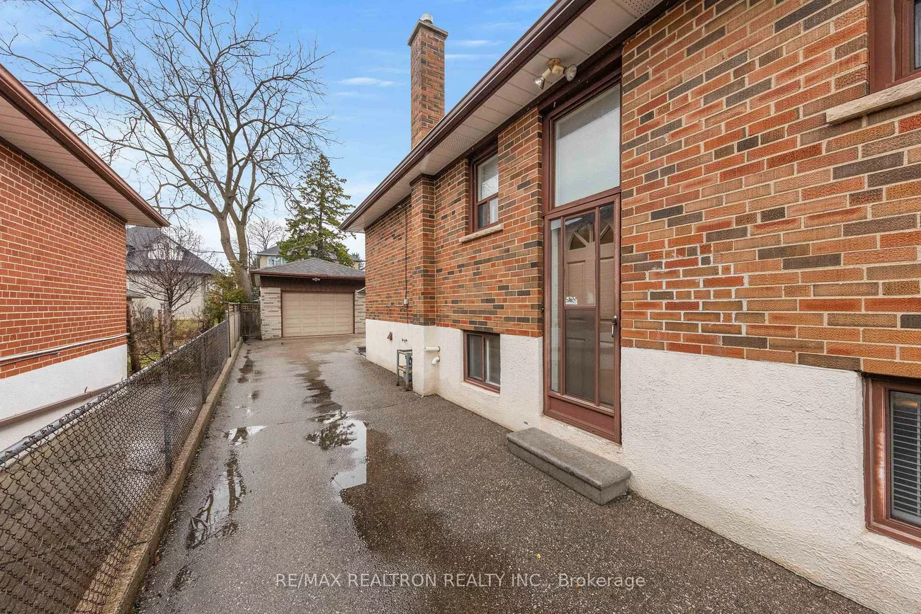 1144, Glengrove, Yorkdale-Glen Park, Toronto
