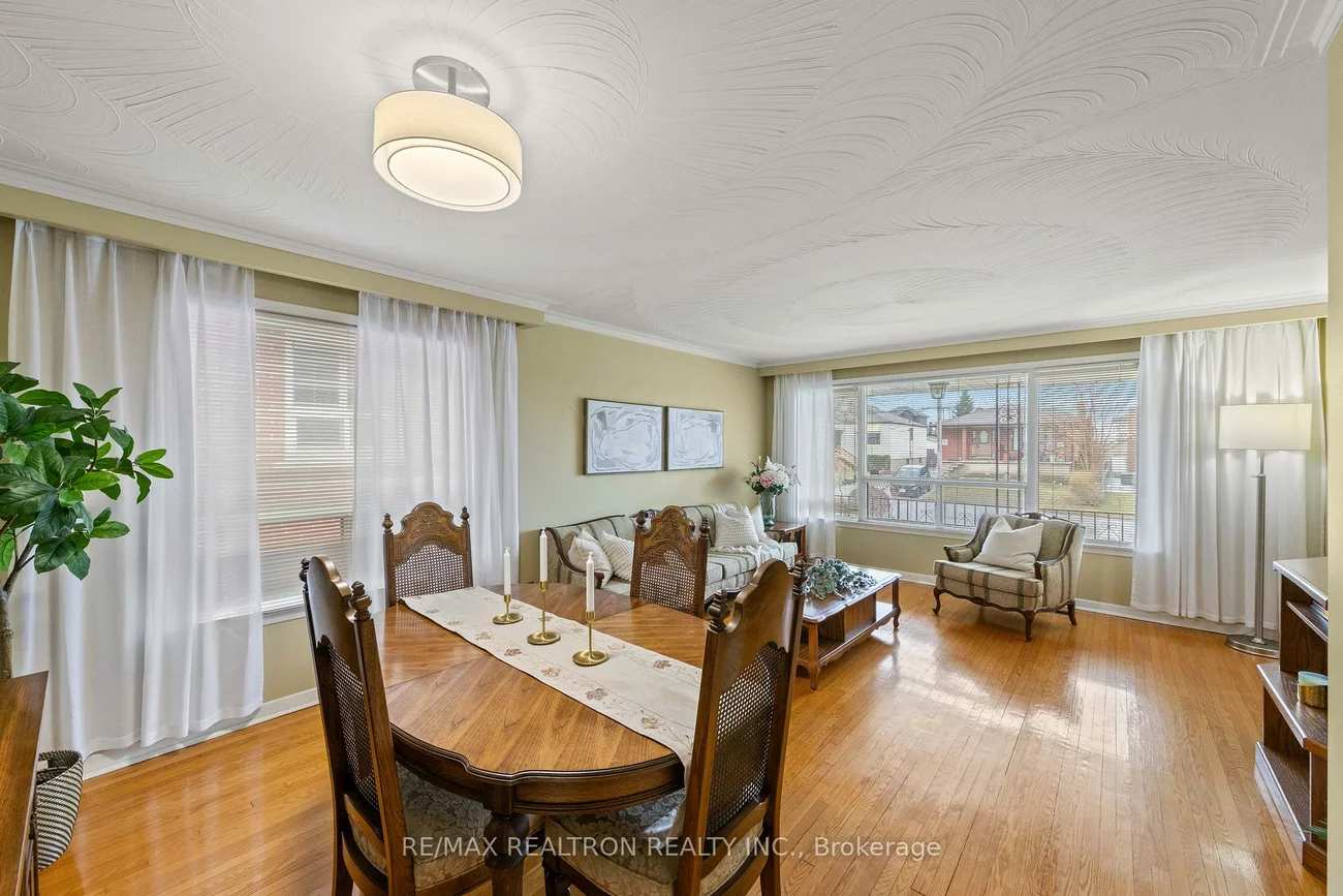 1144, Glengrove, Yorkdale-Glen Park, Toronto