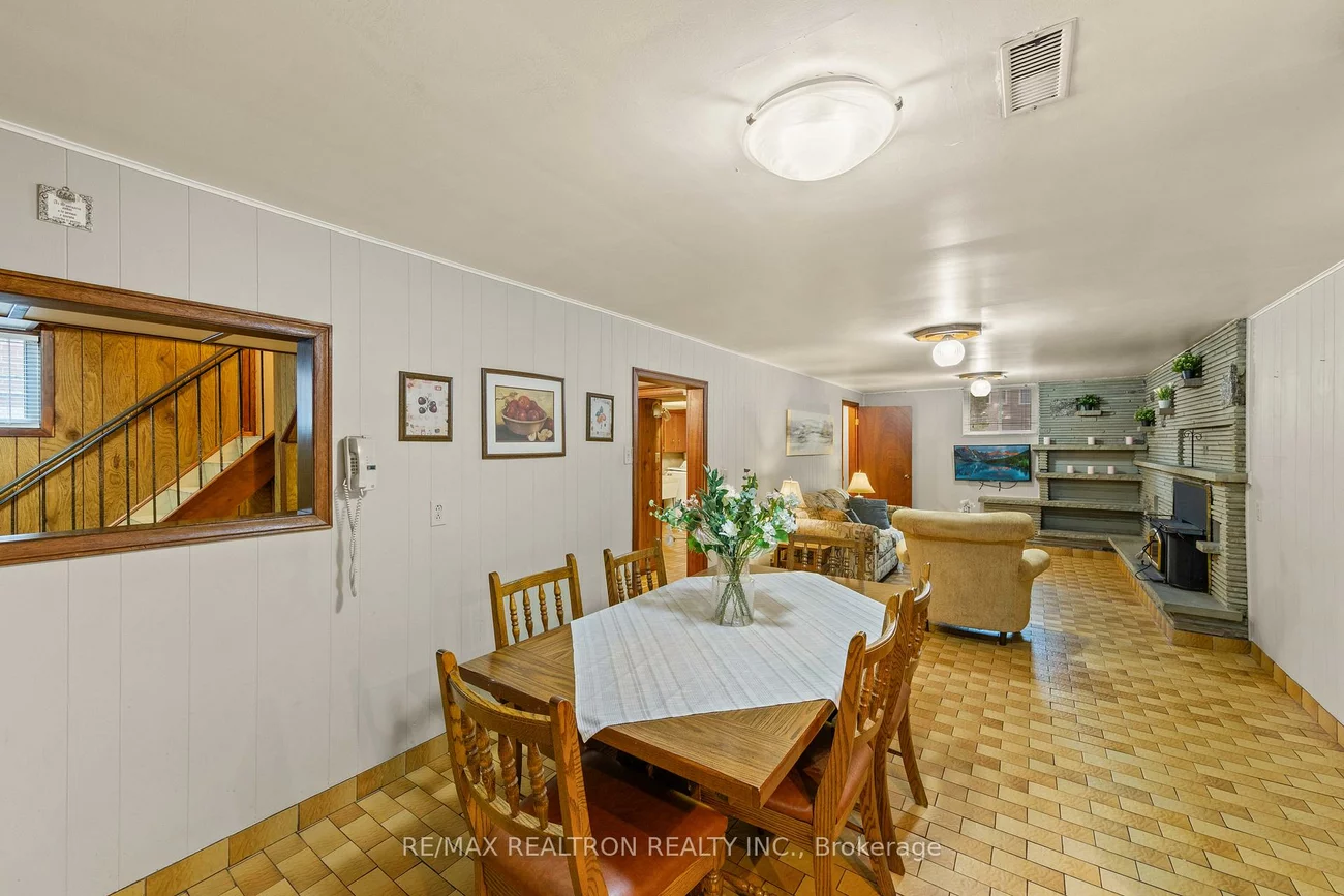 1144, Glengrove, Yorkdale-Glen Park, Toronto