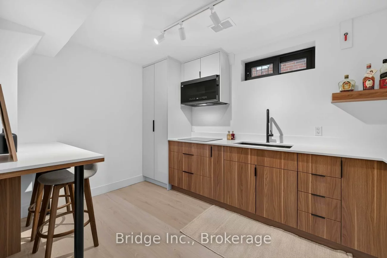 14, Norseman, Stonegate-Queensway, Toronto
