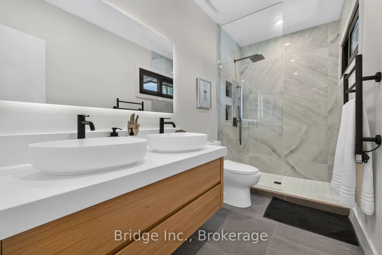 14, Norseman, Stonegate-Queensway, Toronto