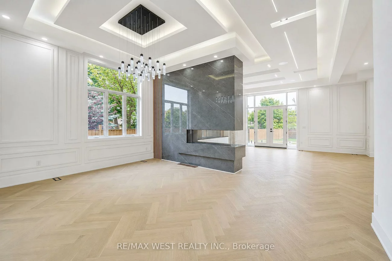 53, Celt, Yorkdale-Glen Park, Toronto