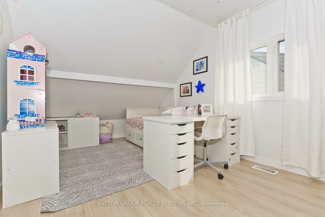 3, Hardisty, Rexdale-Kipling, Toronto