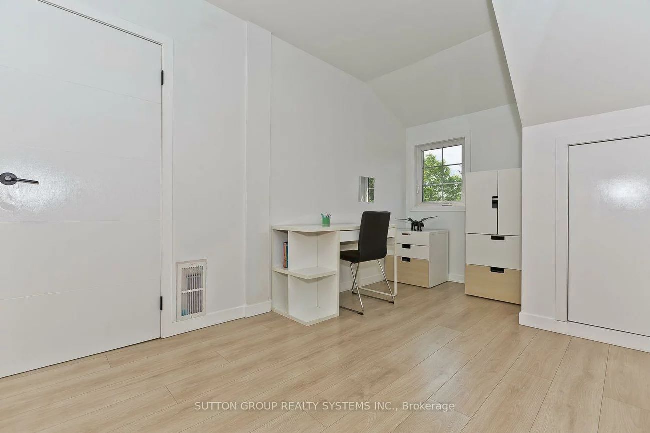 3, Hardisty, Rexdale-Kipling, Toronto