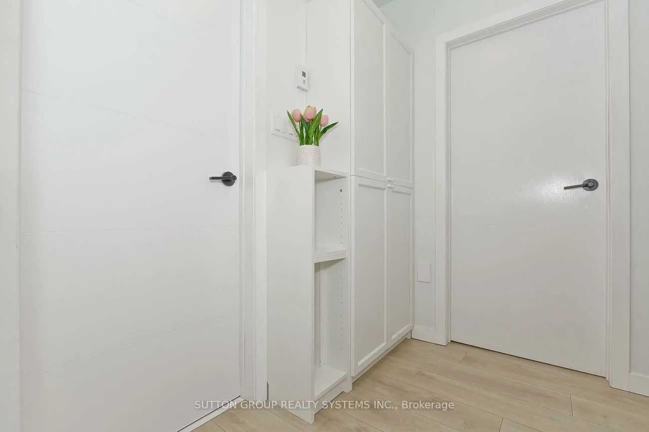 3, Hardisty, Rexdale-Kipling, Toronto