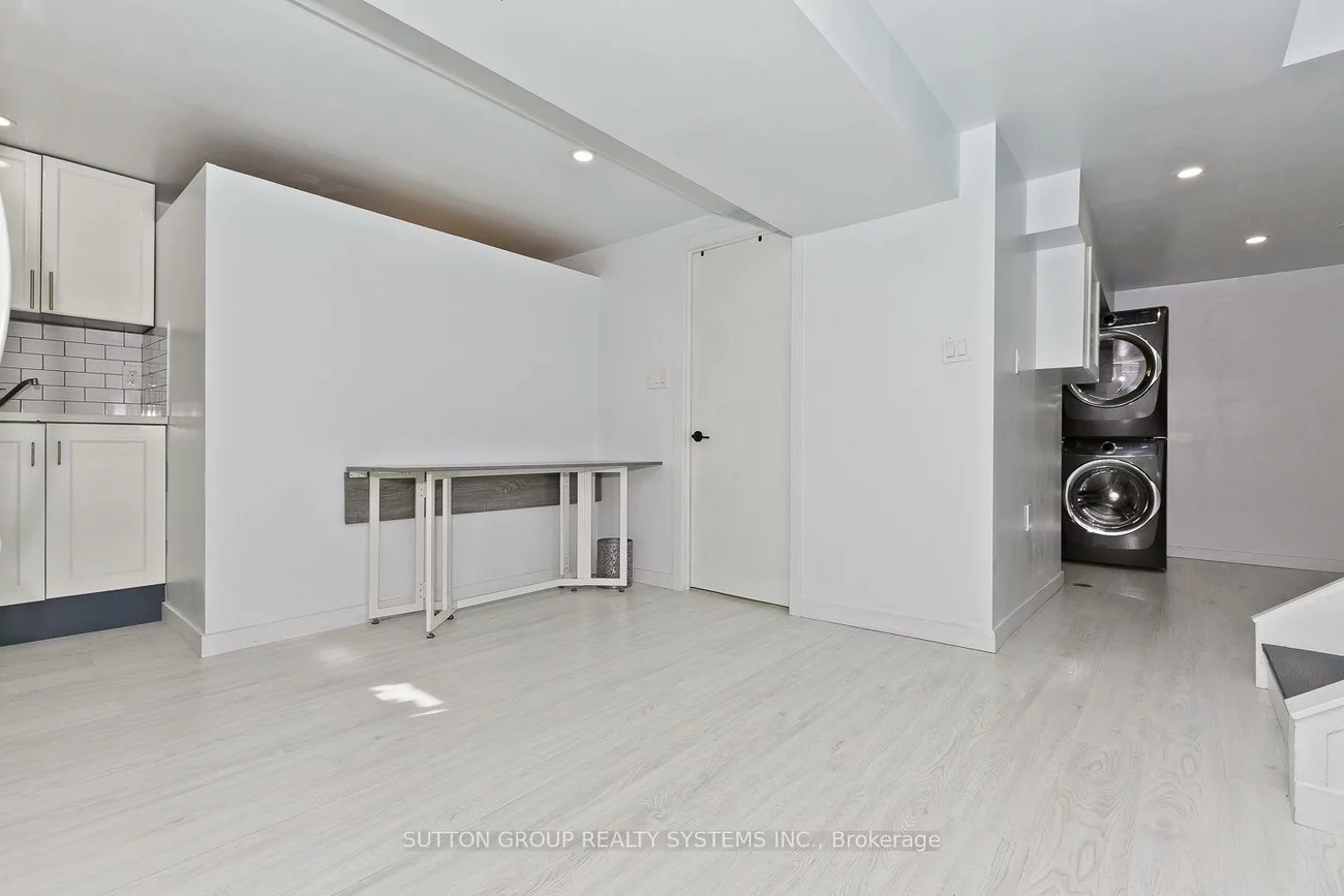 3, Hardisty, Rexdale-Kipling, Toronto