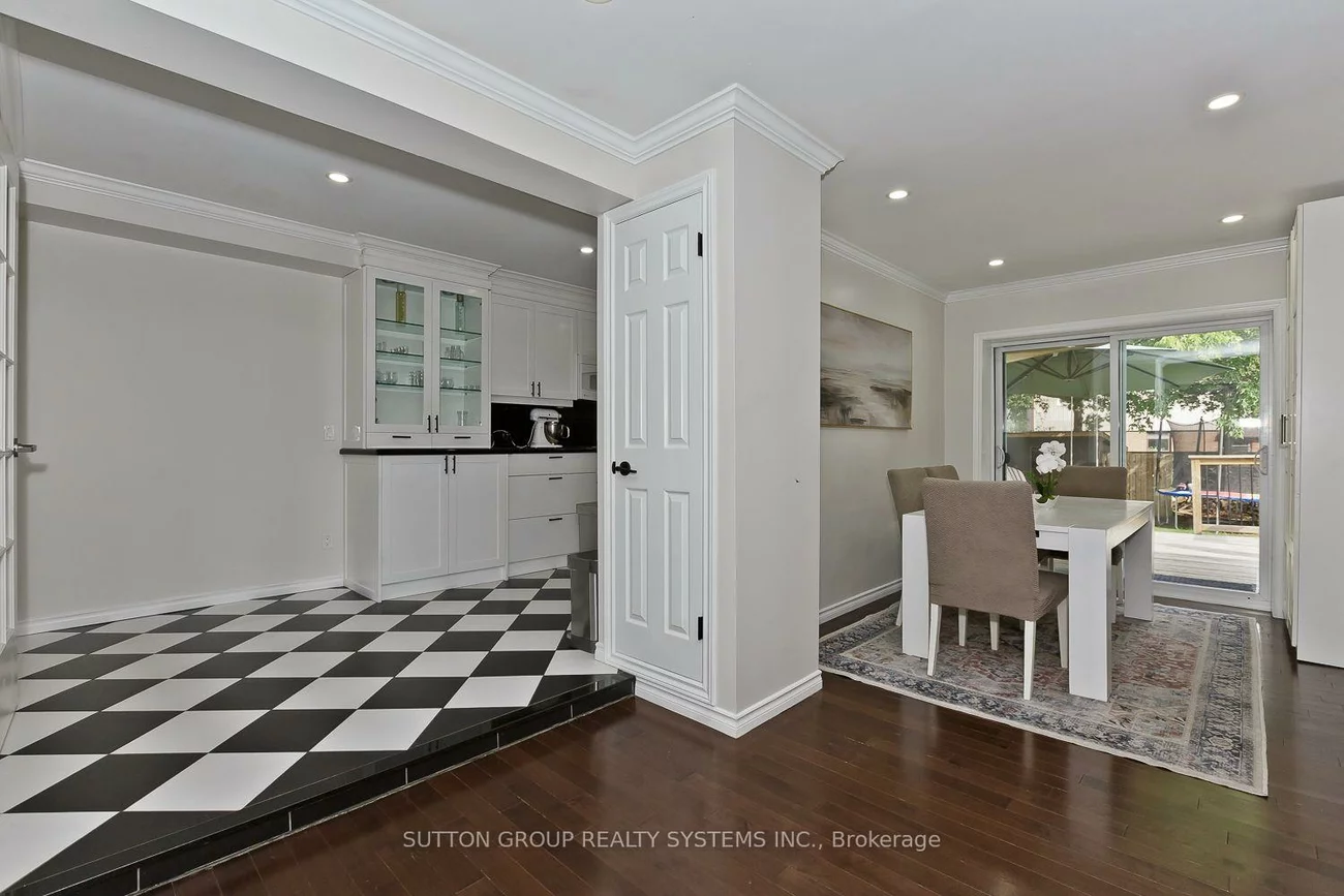 3, Hardisty, Rexdale-Kipling, Toronto
