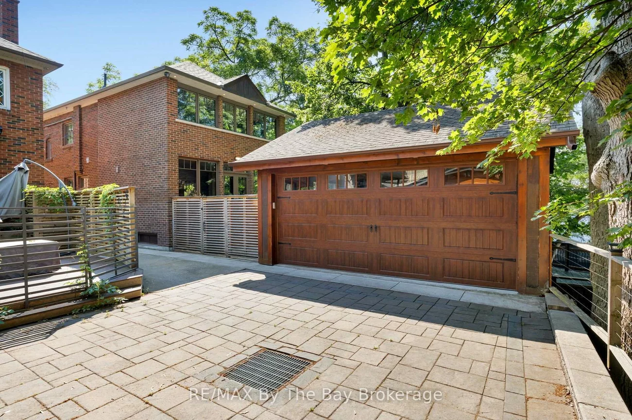 44, Rambert, High Park-Swansea, Toronto