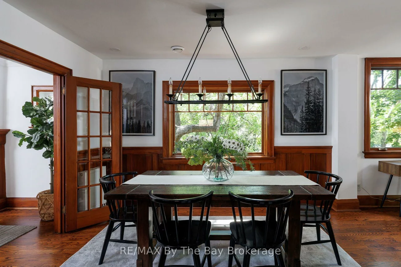 44, Rambert, High Park-Swansea, Toronto