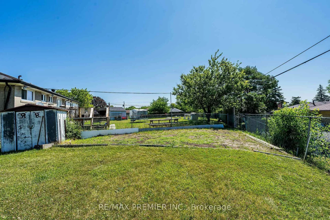 5, Valois, Thistletown-Beaumonde Heights, Toronto