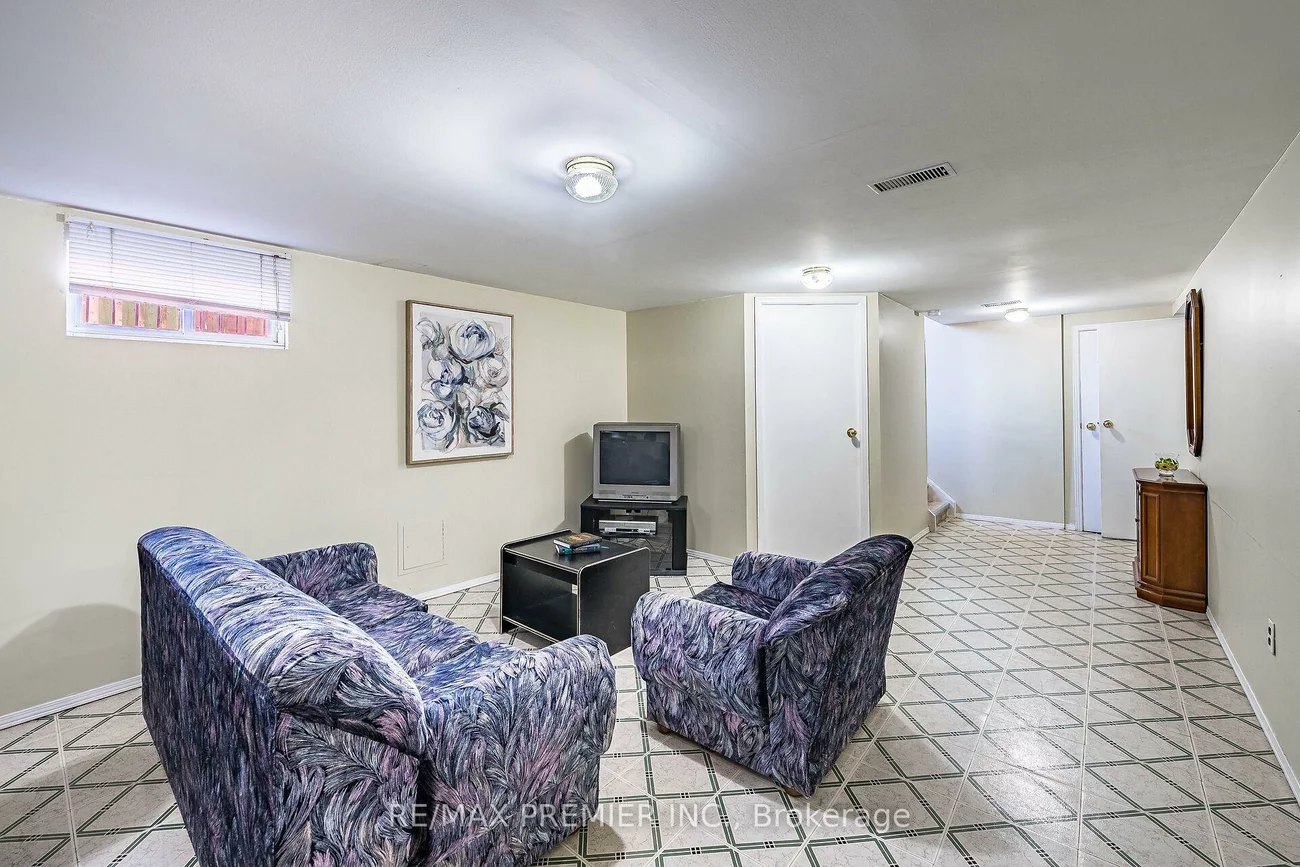 5, Valois, Thistletown-Beaumonde Heights, Toronto