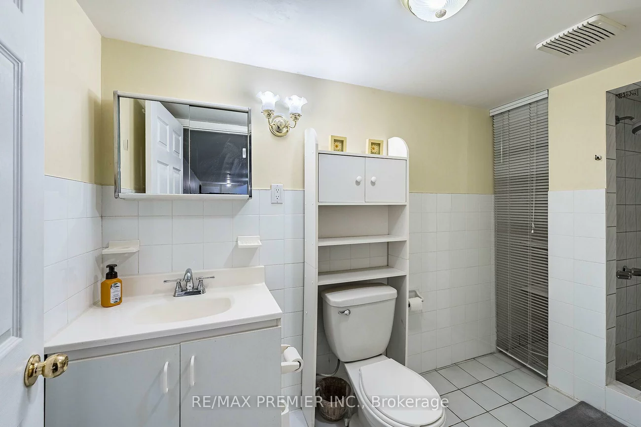 5, Valois, Thistletown-Beaumonde Heights, Toronto
