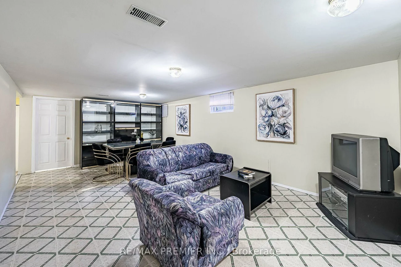 5, Valois, Thistletown-Beaumonde Heights, Toronto